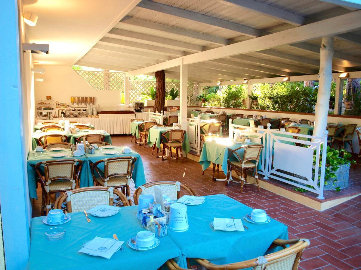 Hotel Meridiana マリーナ・ディ・カンポ エクステリア 写真